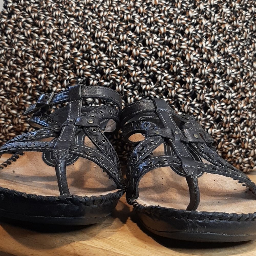 CLARK'S  ARTISAN COLLECTION  SANDALS - Picture 3 of 8
